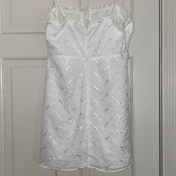 Summer Mini Dress - Picture 4 of 8